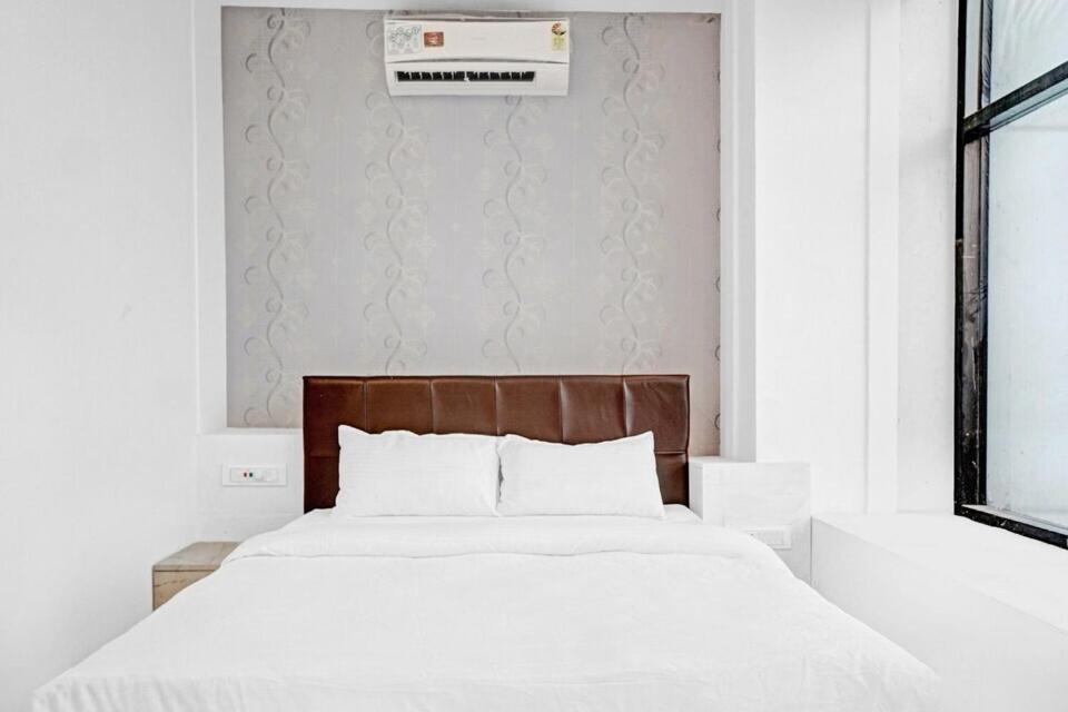 Collection O Sigma Inn Surat Zewnętrze zdjęcie